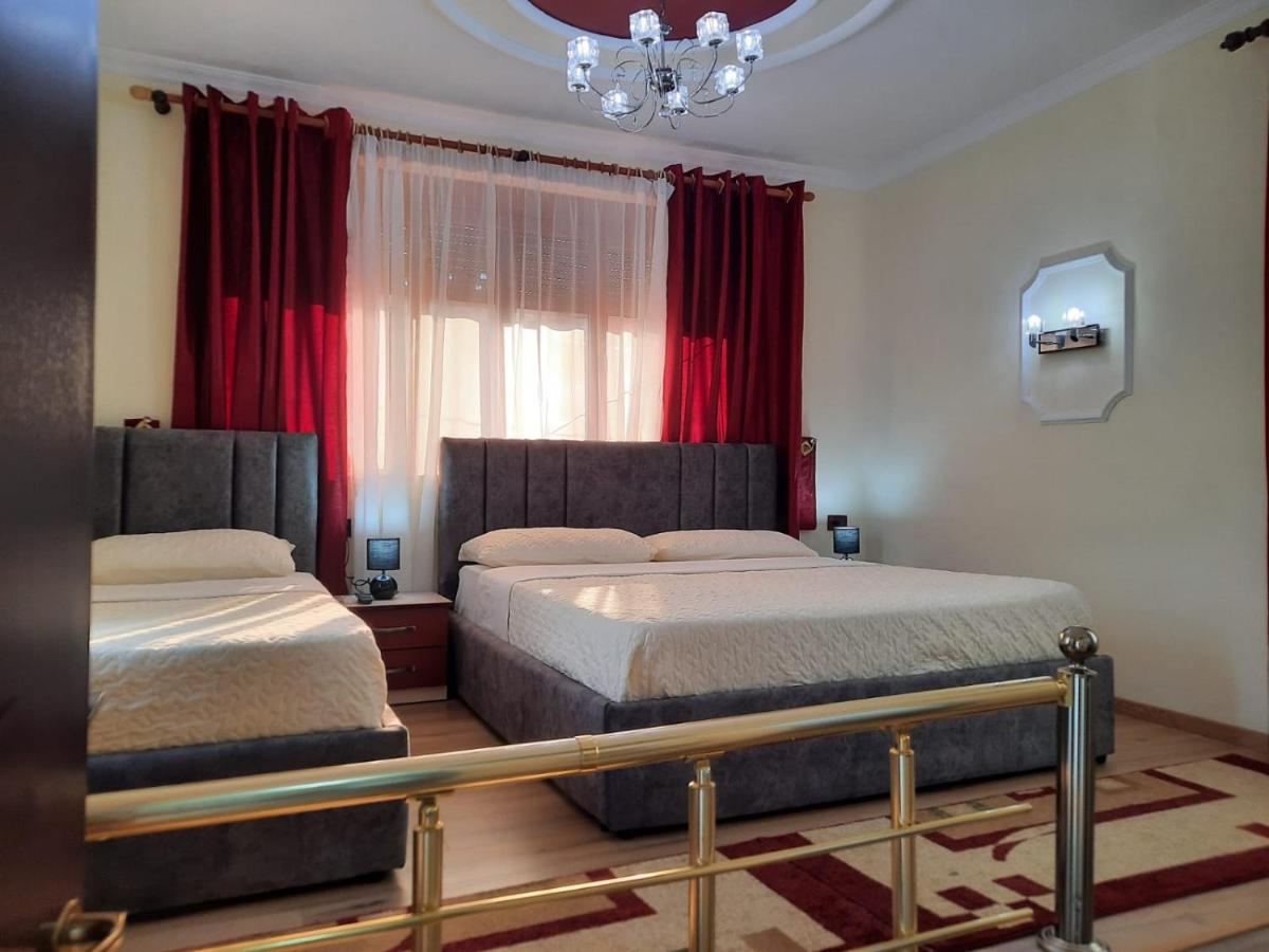 Villa 53 Тирана Екстериор снимка