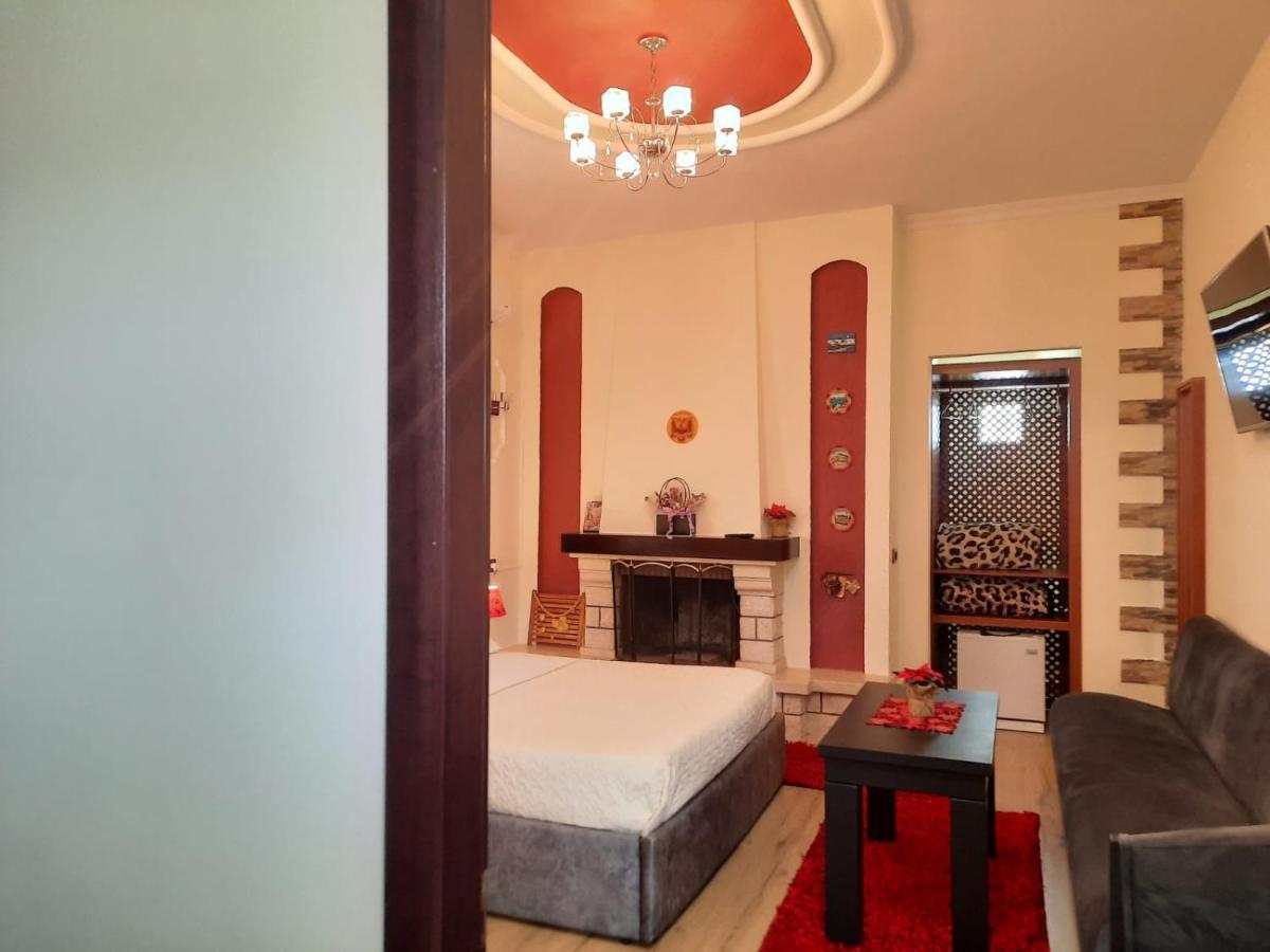 Villa 53 Тирана Екстериор снимка